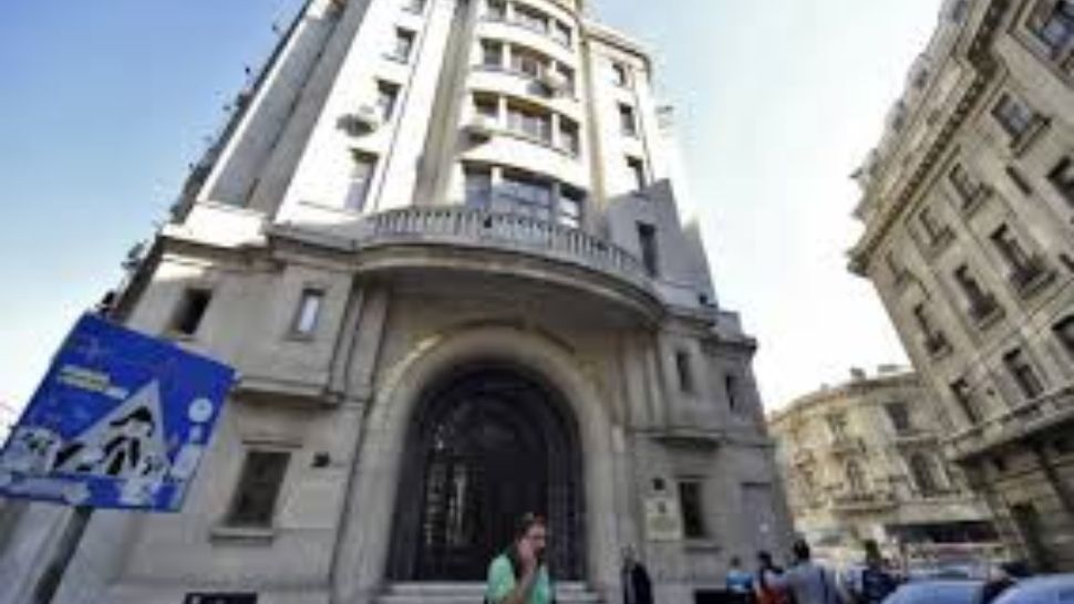 Prorectorul de la „Spiru Haret” a fost ARESTAT în scandalul examenelor promovate pe șpagă