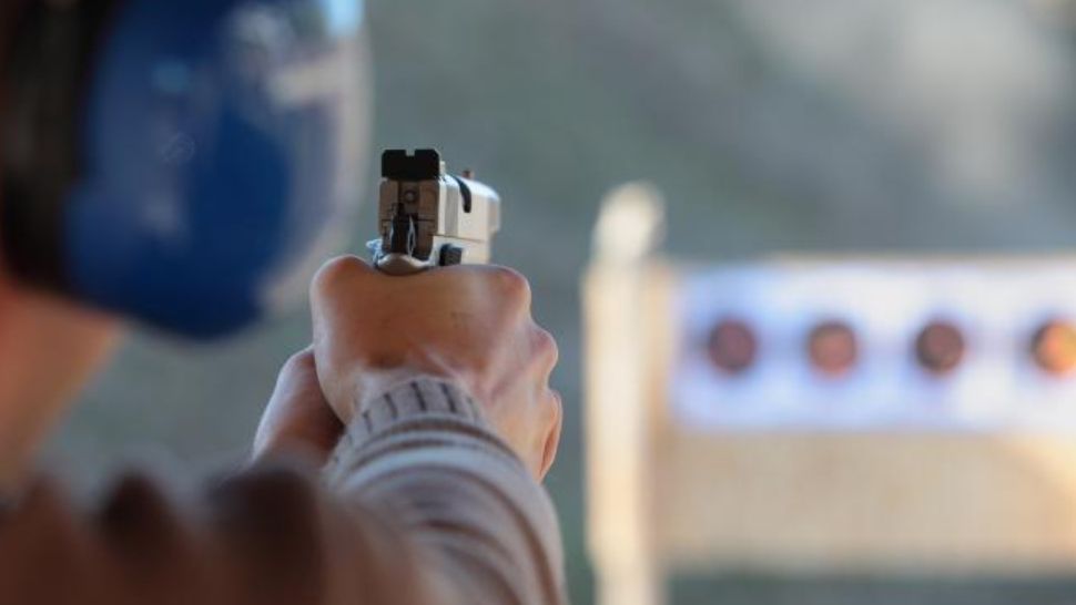 Bărbatul care s-a împuşcat într-un poligon din Constanţa a murit