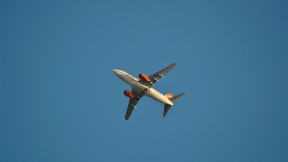 Panică la bord. Un avion a aterizat de urgență pe aeroport