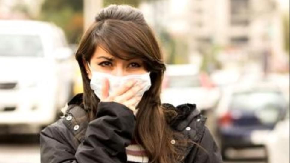 Toți elevii de școală și liceu dintr-un sector din București vor primi măști medicinale