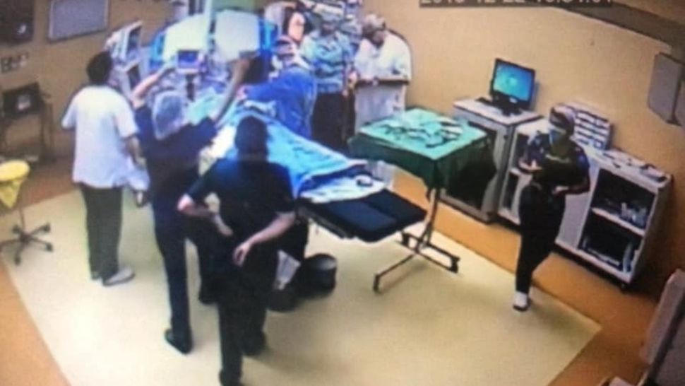 Un reputat chirurg s-a revoltat. Cere demisia șefului Colegiului Medicilor