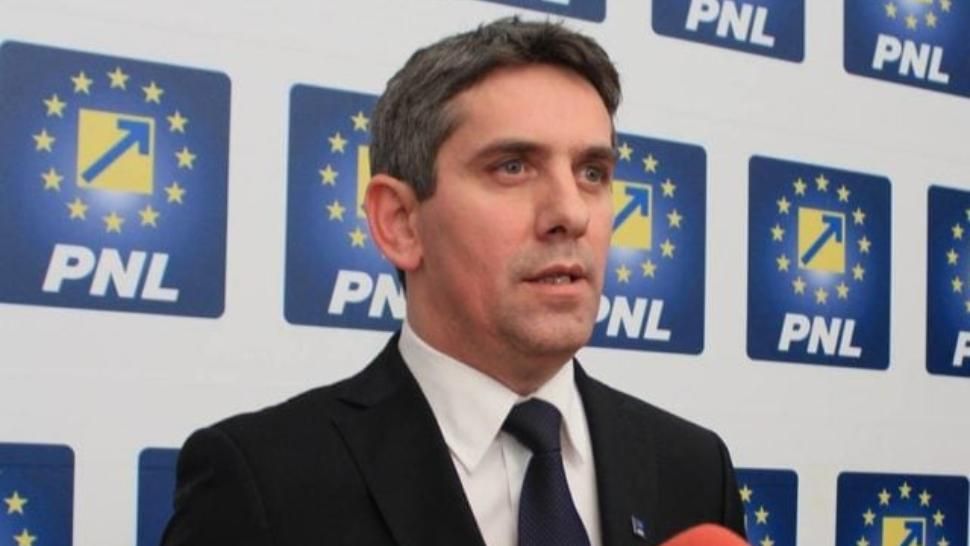 S-a redus numărul de angajaţi la Ministerul Transporturilor şi la Ministerul Muncii