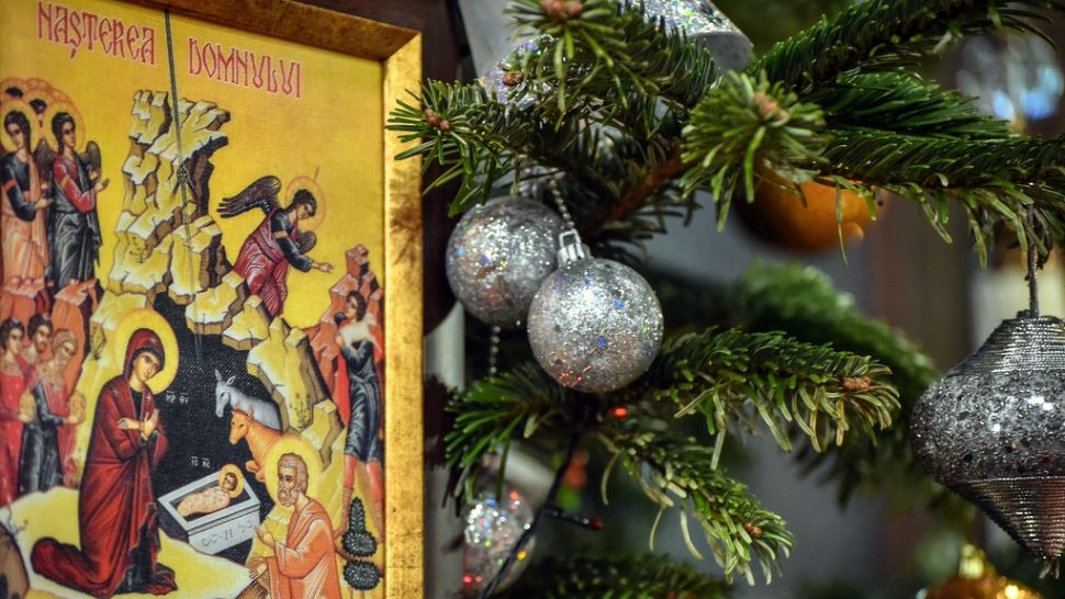 A venit iar Crăciunul. De ce Nașterea Domnului este sărbătorită în două luni diferite