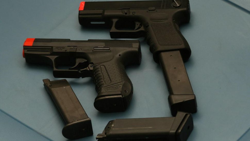 Record de arme pe aeroporturi 