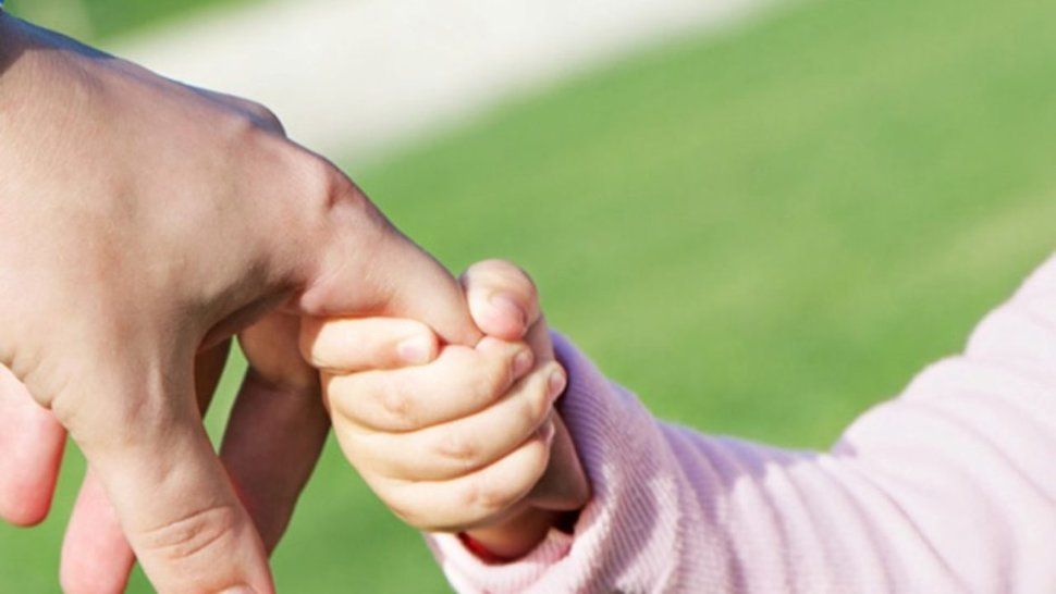 București: Toate voucherele Materna și stimulentele pentru copiii cu handicap, plătite după luni de întârziere