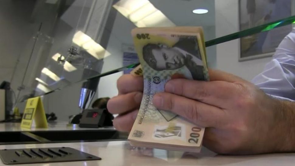 Salarii cu 25% mai mari pentru angajații cu funcții de acces la informații clasificate secret de stat