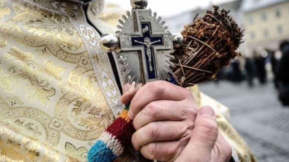 BOBOTEAZA, 6 ianuarie // Tradiții care atrag NOROCUL în casă. Cât timp se poate folosi AGHEASMA