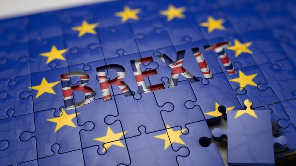Negocieri strânse între Londra și Bruxelles pe tema unui posibil acord post-Brexit. Urmează două zile CRUCIALE 