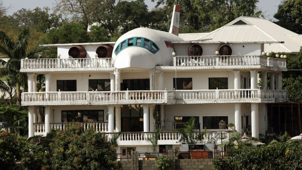 VIDEO Incredibila poveste a casei avion!