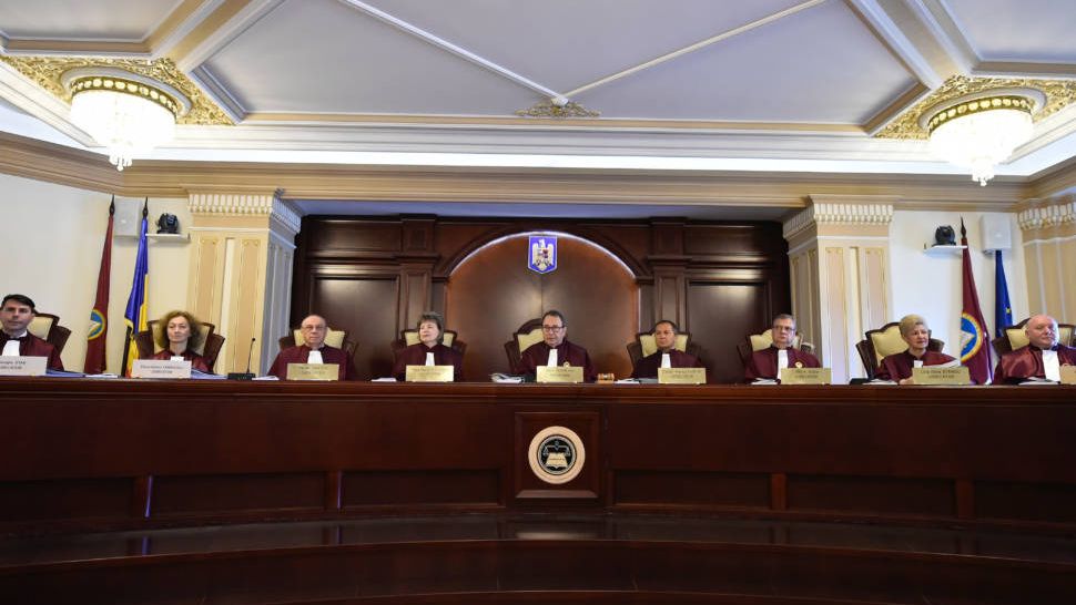 Parlamentul și Guvernul transmit, vineri, la CCR punctele de vedere privind existenţa unui conflict juridic pe tema Legii bugetului