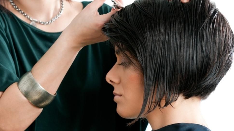 Coafeze detaşate la Ministerul Culturii cu salarii uriașe