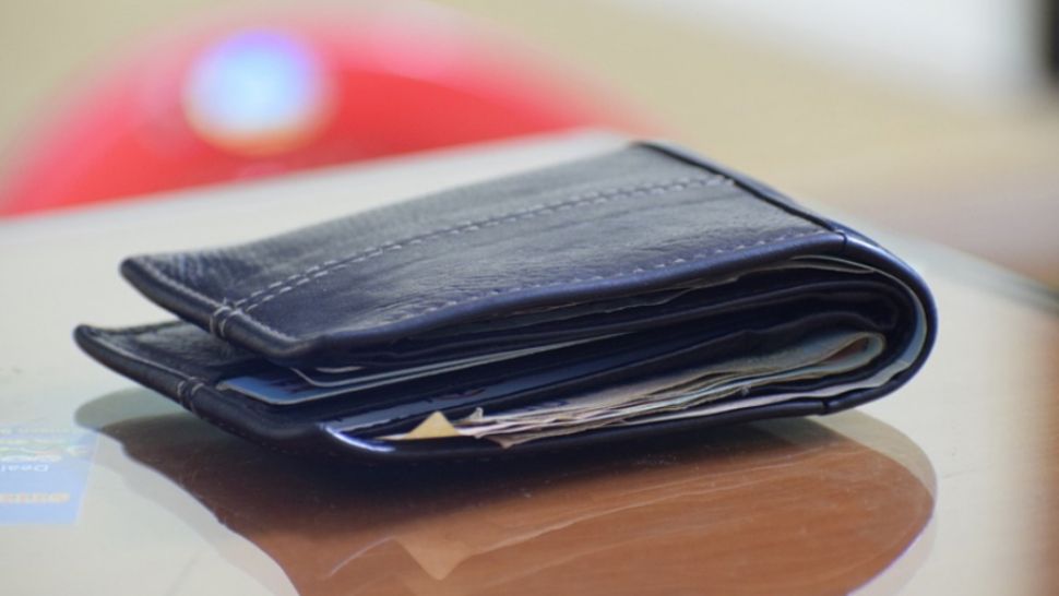 Un copil de 8 ani a găsit un portofel pe stradă. Ce-a făcut puștiul