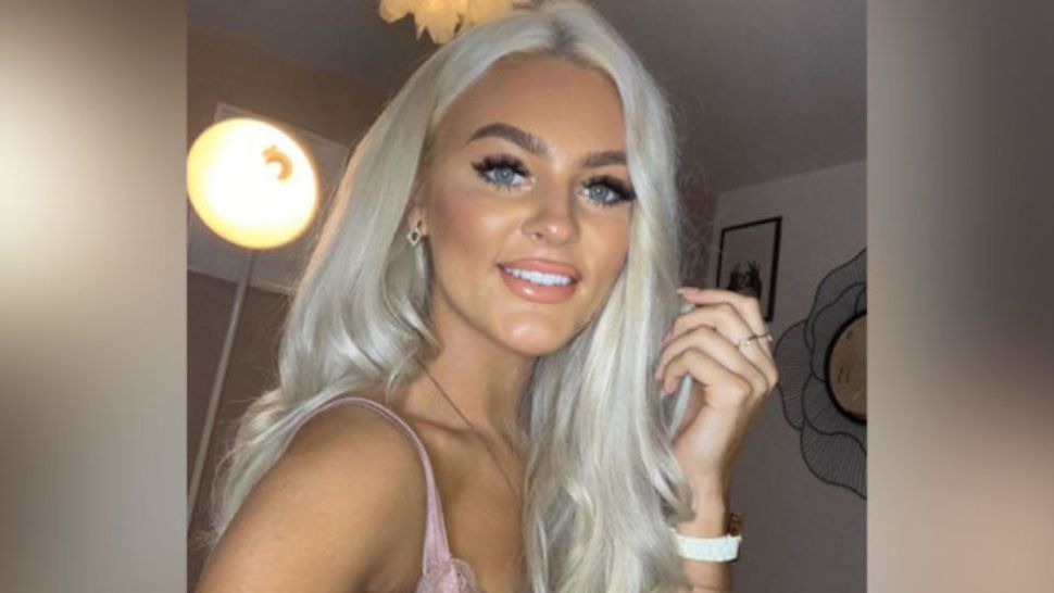 O tânără britanică a MURIT pentru un SELFIE perfect, în Australia