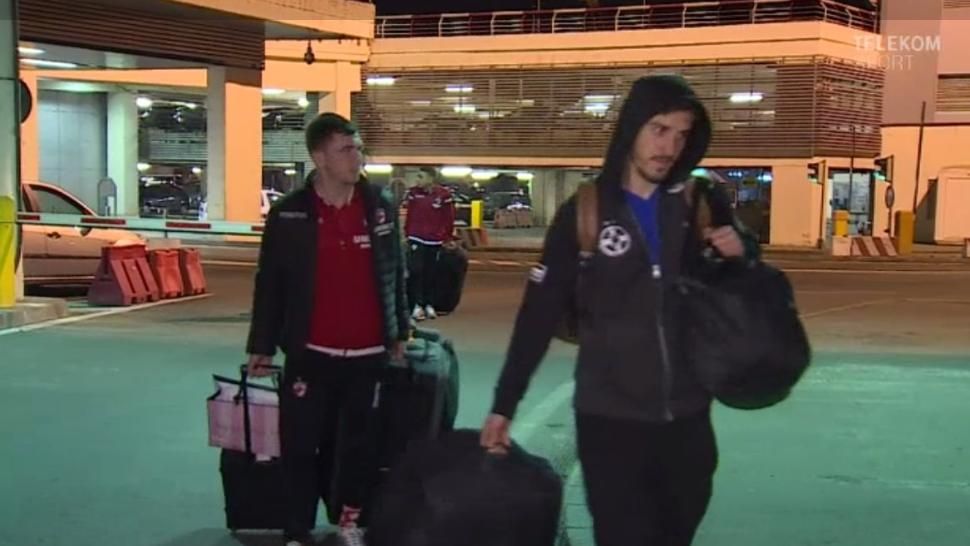 Rivalitate la înălțime! FCSB şi Dinamo s-au întors cu acelaşi avion din Spania