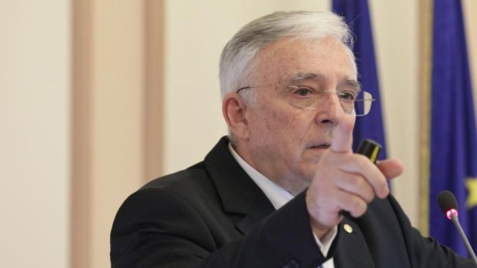 Isărescu, semnal de alarmă despre „deficitele gemene” și șocul energetic: „Contextul internațional este dificil de anticipat”. Cum ne afectează tensiunile globale