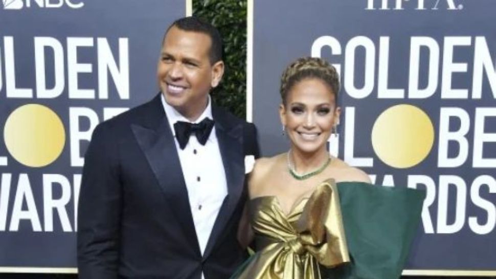 Globurile de aur 2020. Cum s-au îmbrăcat vedetele pe covorul roșu 