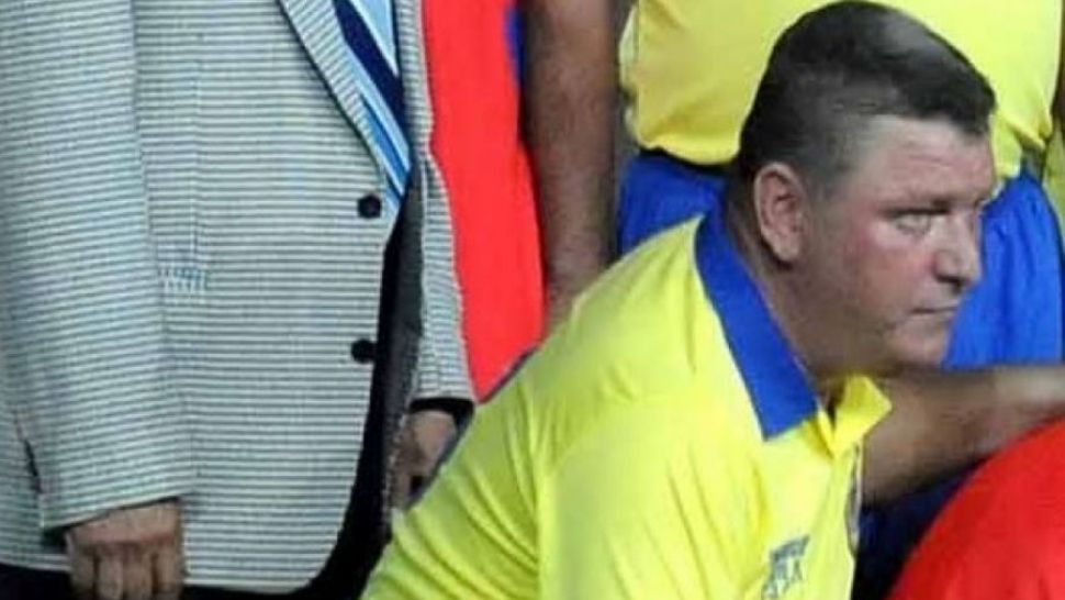 Doliu în fotbalul românesc. Un fost atacant celebru a murit!