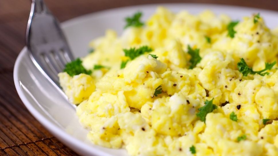 Cum faci cea mai bună omletă. Ingredientul care-i dă tot gustul