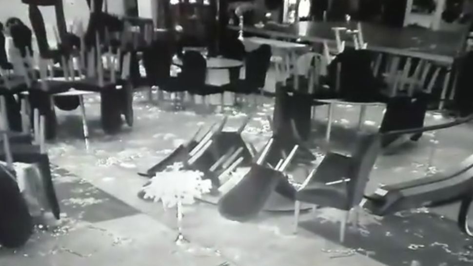 Sală din Biblioteca Națională, VANDALIZATĂ după petrecerea de Revelion 