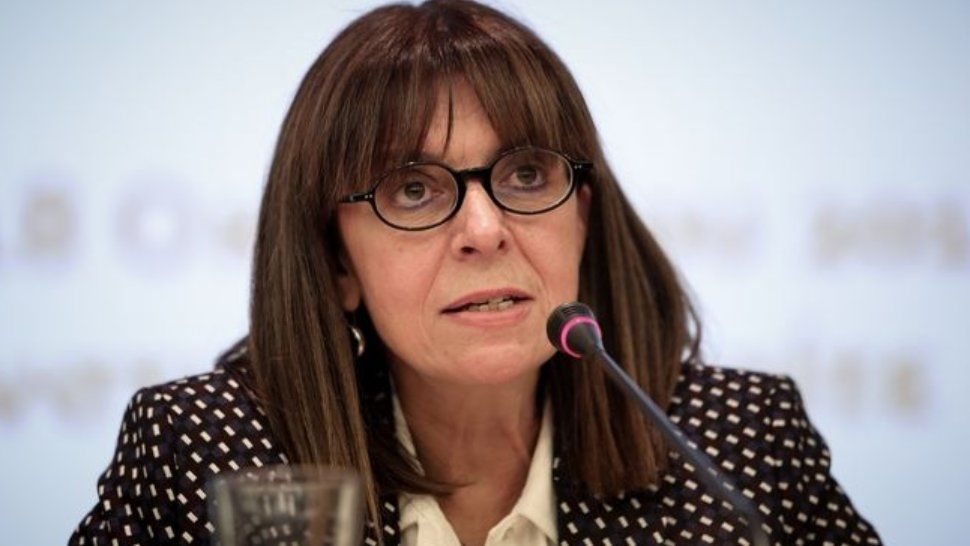 Ekaterini Sakellaropoulou, prima femeie președinte din Grecia
