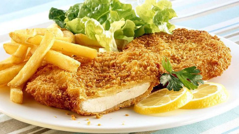 Cel mai gustos şniţel. Puțini știu care este ingredientul secret 