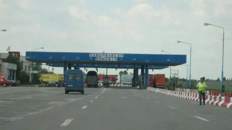 410 persoane din Italia au sosit în România, prin frontiera din Arad 