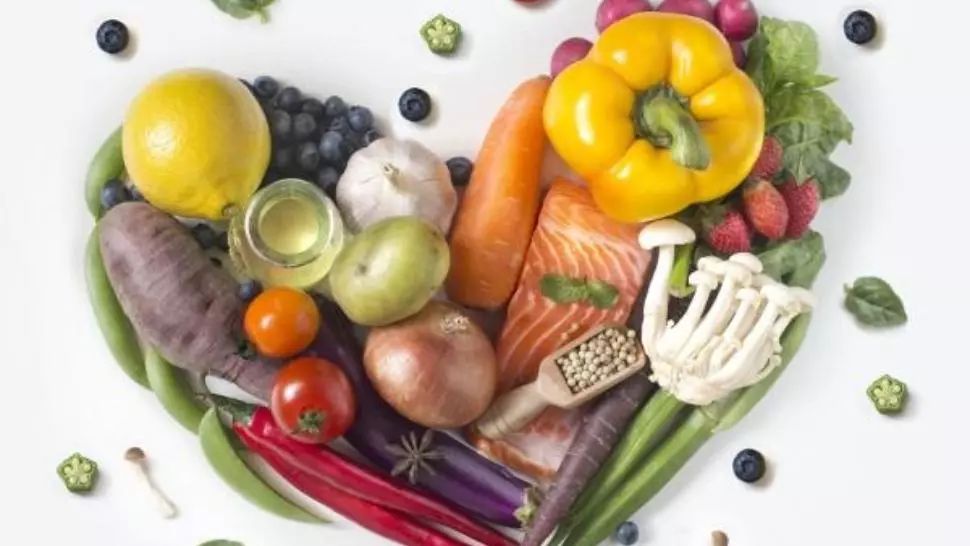 Ce este vitamina F și de ce este esențială pentru organism și piele