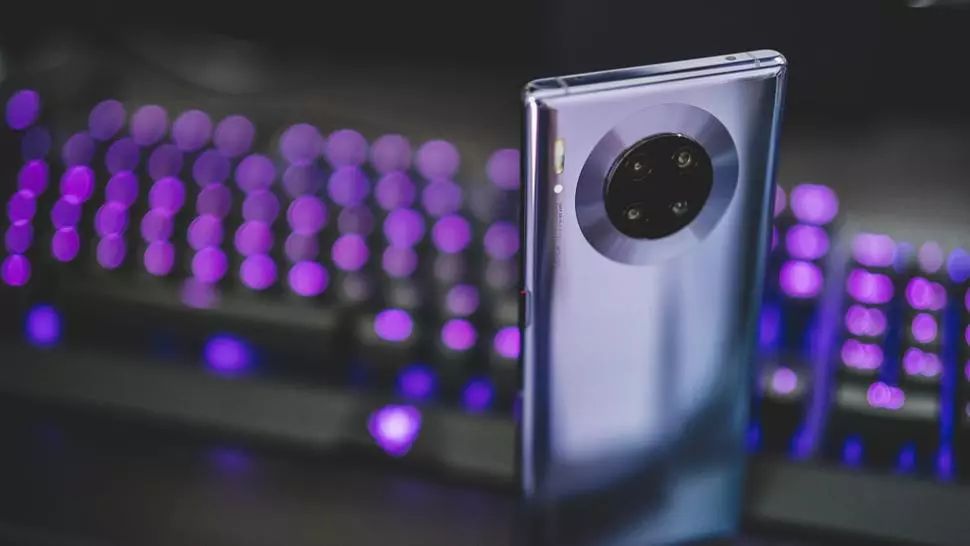 Huawei în pole-position pentru implementarea 5G în Suedia.