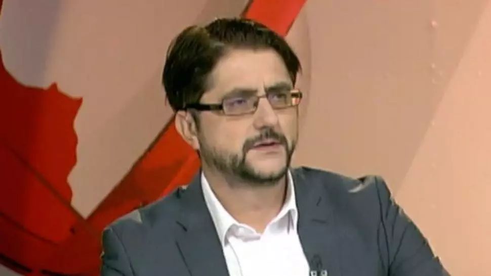 Costi Rogozanu: Orban, sacul de box. Președintele-moderator-TV