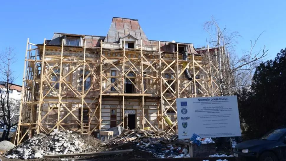 Casa Fântâneanu, din Slatina, a fost salvată de la distrugere, cu bani europeni