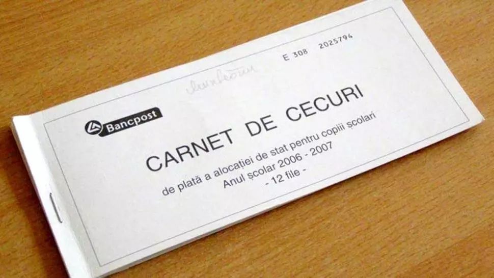 Mărirea alocațiilor, mai devreme - 300 de lei pe lună pentru 3,5 milioane de copii