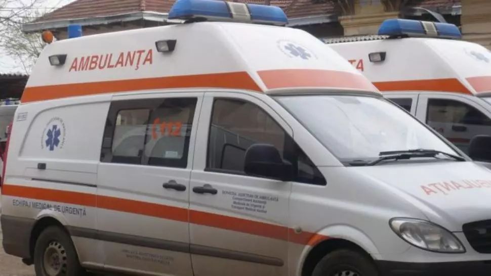 A ajuns la spital după ce s-a răsturnat cu căruța