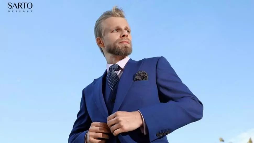 SARTO bespoke și Complexul Educațional Laude-Reut: Un parteneriat pentru eleganța noii generații (P)