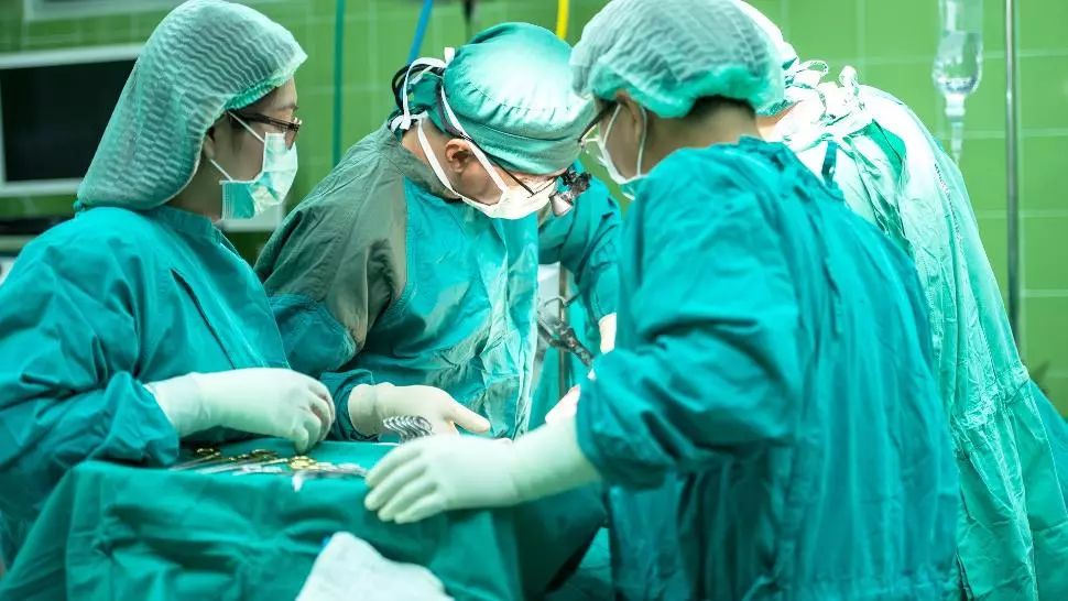 România ar putea introduce limba maternă în sistemul de sănătate