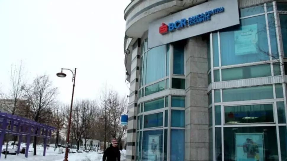 Proces BCR-BPL. Prima de la "stat" pe care zeci/sute de mii de deponenţi nu au mai încasat-o