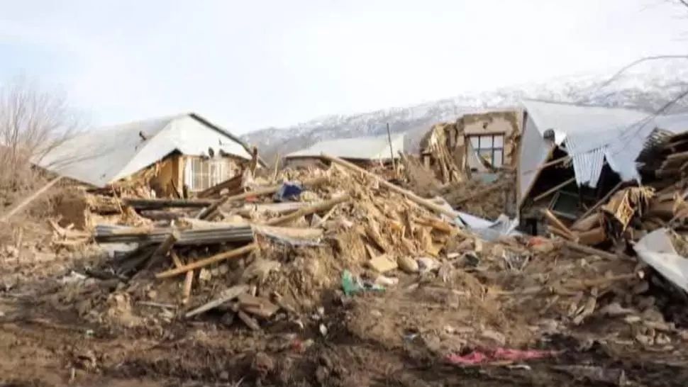 CUTREMUR devastator, în Turcia: 10 morți, cel puțin 100 de răniți. Peste o mie de clădiri s-au prăbușit