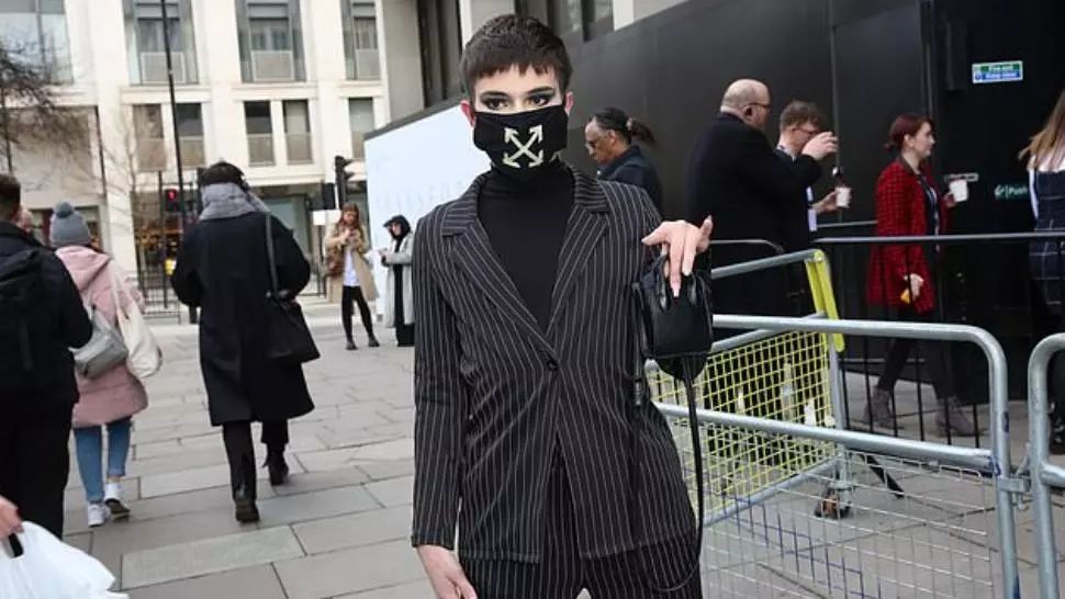  Un tânăr din Slatina care ar fi trebuit să fie în carantină s-a plimbat două zile prin București