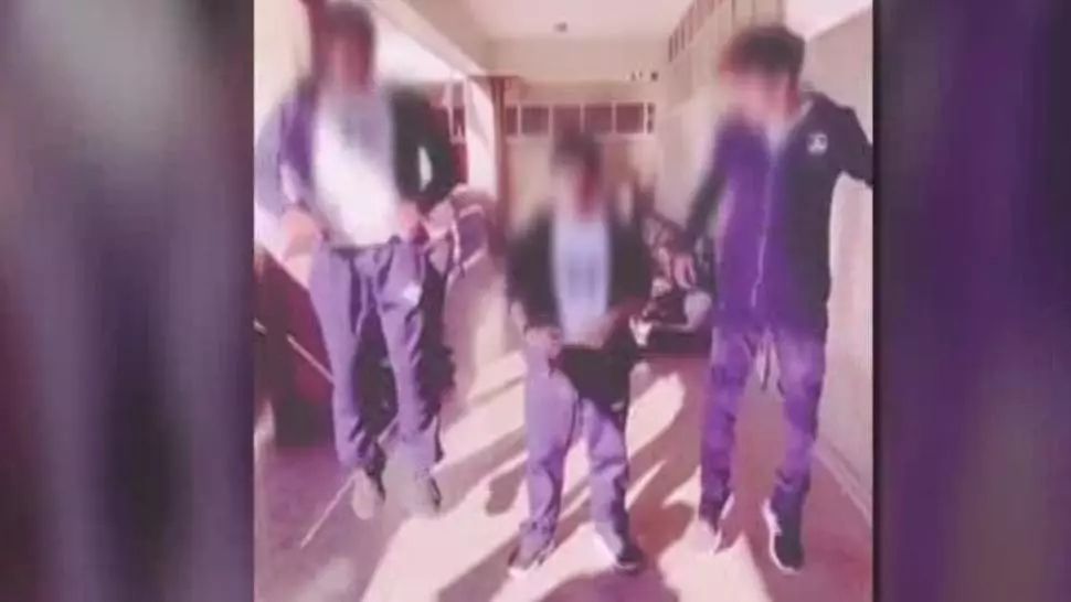 Semnal de ALARMĂ din cauza unui "joc" popular și în rândul tinerilor din România. Provocări extreme