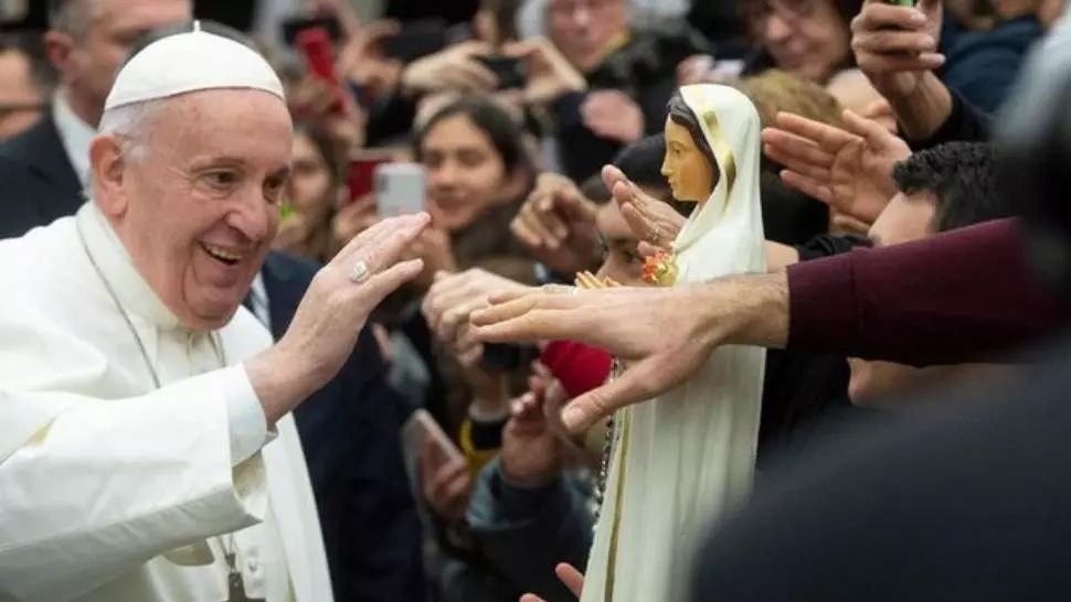 Papa Francisc își anulează evenimentele