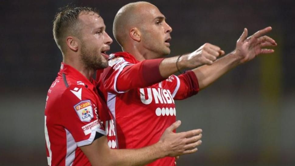 VIDEO | Dinamo învinge Astra Giurgiu și păstrează șanse la play-off-ul Ligii 1