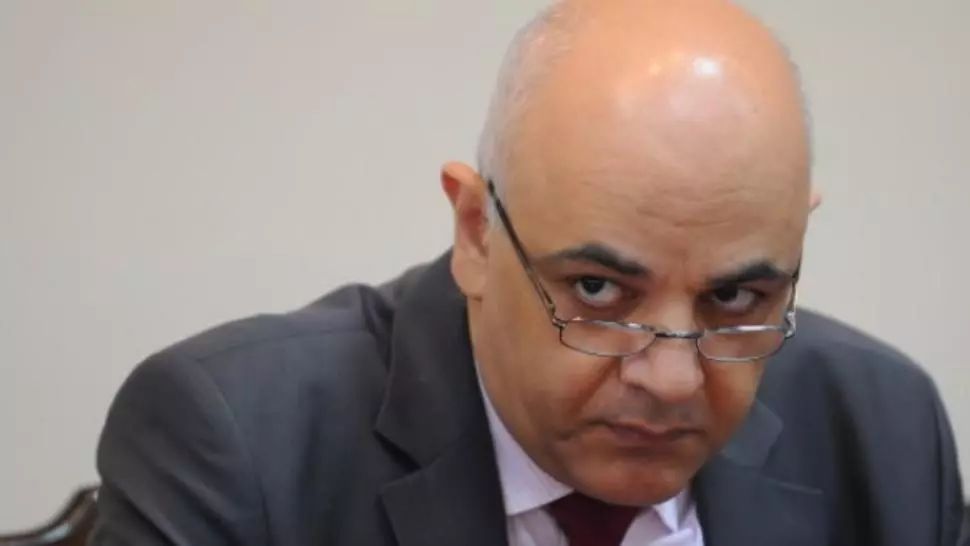 Raed Arafat a spus ce geluri dezinfectante din comerț ne pot proteja de coronavirus: "Omoară virusul"