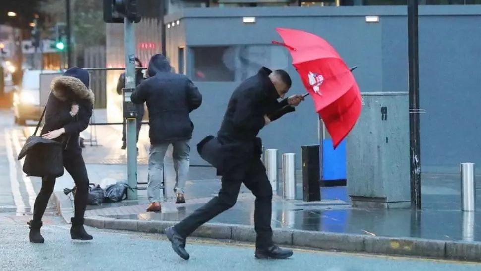 ALERTĂ METEO de ultimă oră. Este COD ROȘU de VISCOL - HARTA 