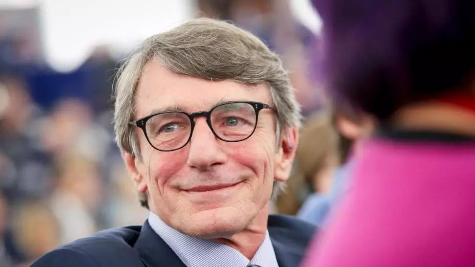 Preşedintele Parlamentului European intră în izolare la domiciliu după ce unul din membrii echipei sale a fost infectat cu SARS-COV-2