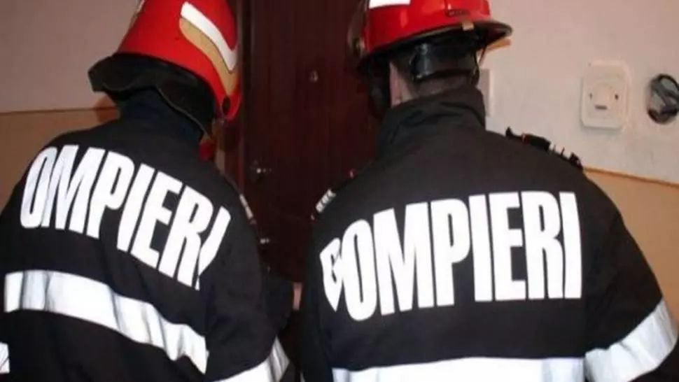 Un bărbat, găsit fără suflare într-un apartament 