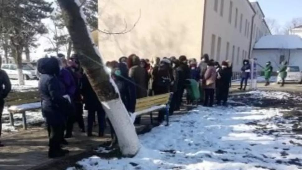  Medici de la Spitalul Județean Suceava, la coadă pentru a fi testați de coronavirus