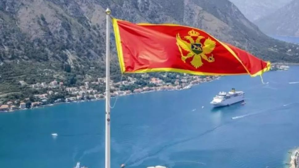 6 diplomați ruși și zeci de cetățeni ruși, expulzați din Muntenegru. Moscova acuză un "complot occidental"