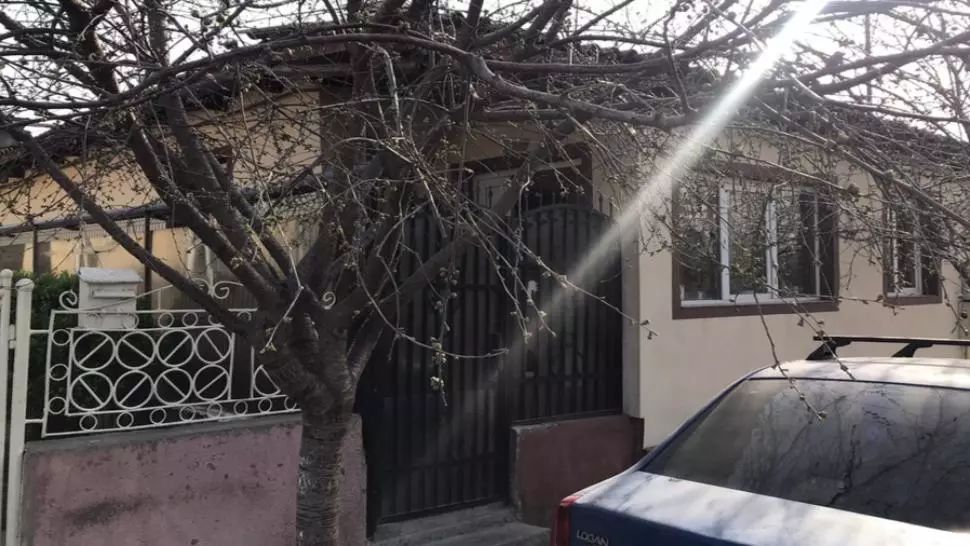 FOTO VIDEO| Alertă la Medgidia. Fetiţă de patru ani înjunghiată de mama sa