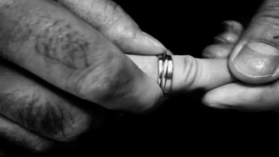 Un copil a rămas cu un inel blocat pe deget. Pompierii au intervenit de urgență