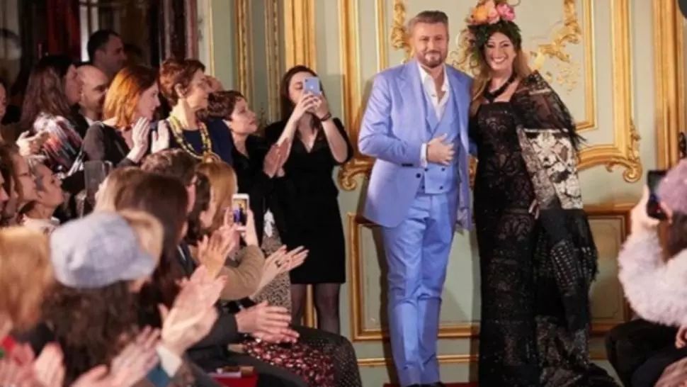 Anamaria Prodan, model pentru Botezatu, la Paris Fashion Week