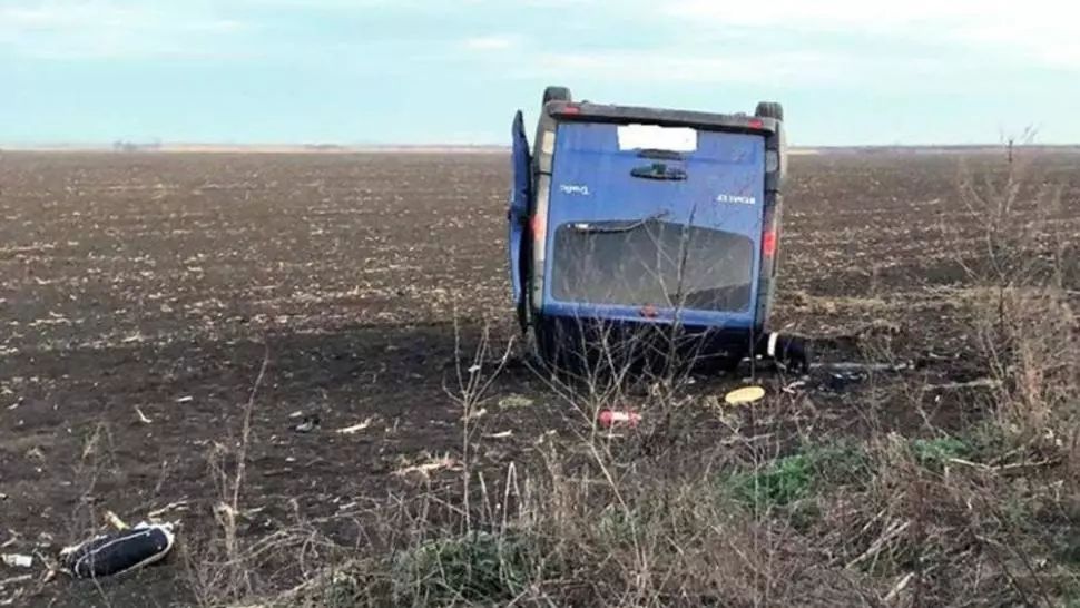 Accident grav, în jud. Călărași. Un microbuz plin cu pasageri s-a răsturnat: 8 victime